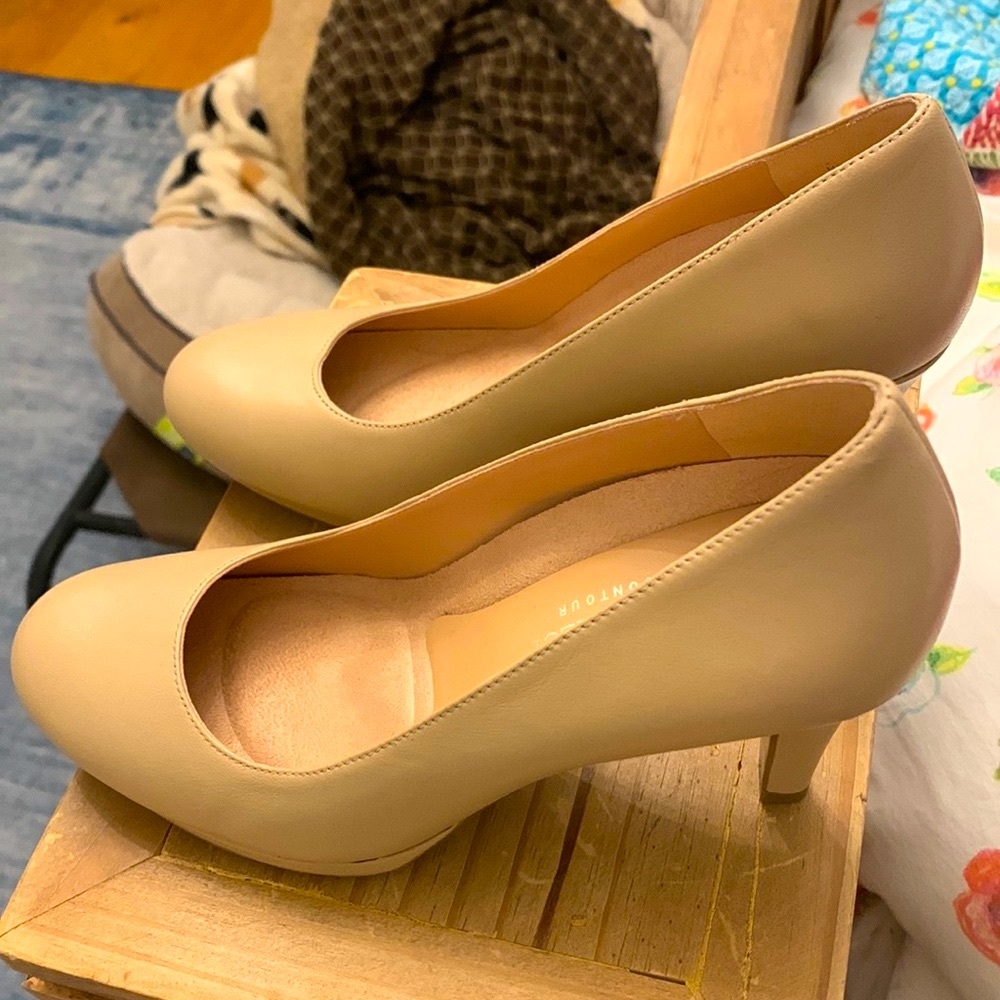 Naturalizer Michelle tender taupe 5m nwot